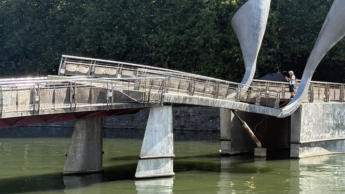 Bascule Bridge Suffers Major Failure During Safety Check